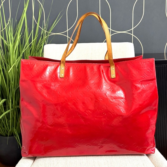 Authentic Louis Vuitton Monogram Vernis Reade GM Tote Bag in Rouge Red - Picture 1 of 16